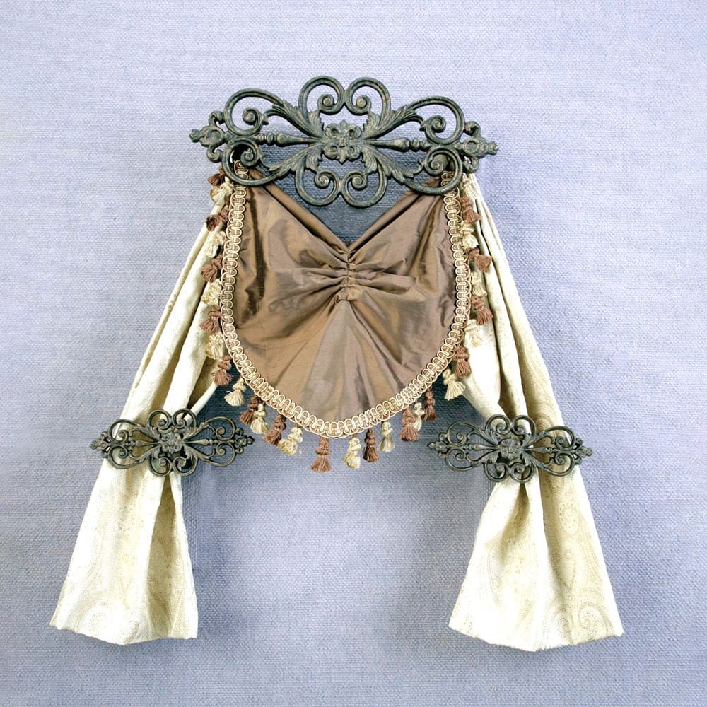 Oval Relief Accessory