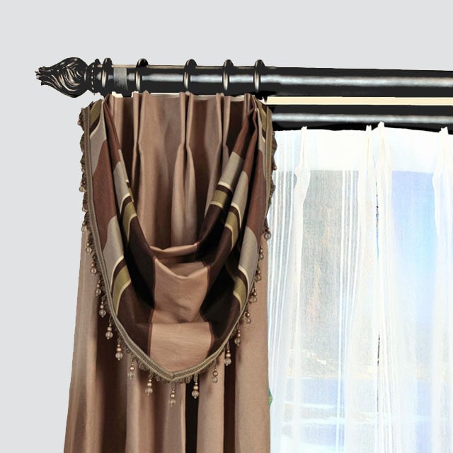 Double traverse curtain rod and bracket